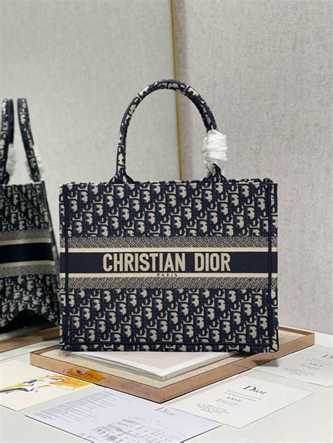 túi dior giá bao nhiêu